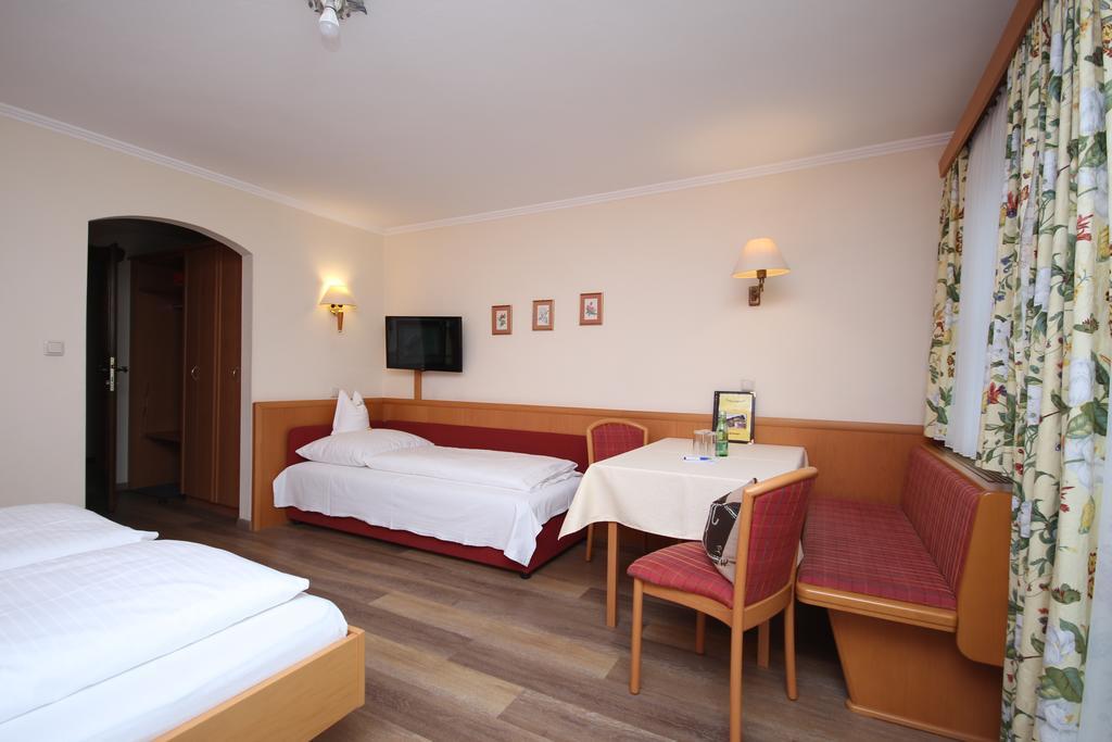 Hotel-Garni Schernthaner Sankt Gilgen Eksteriør billede